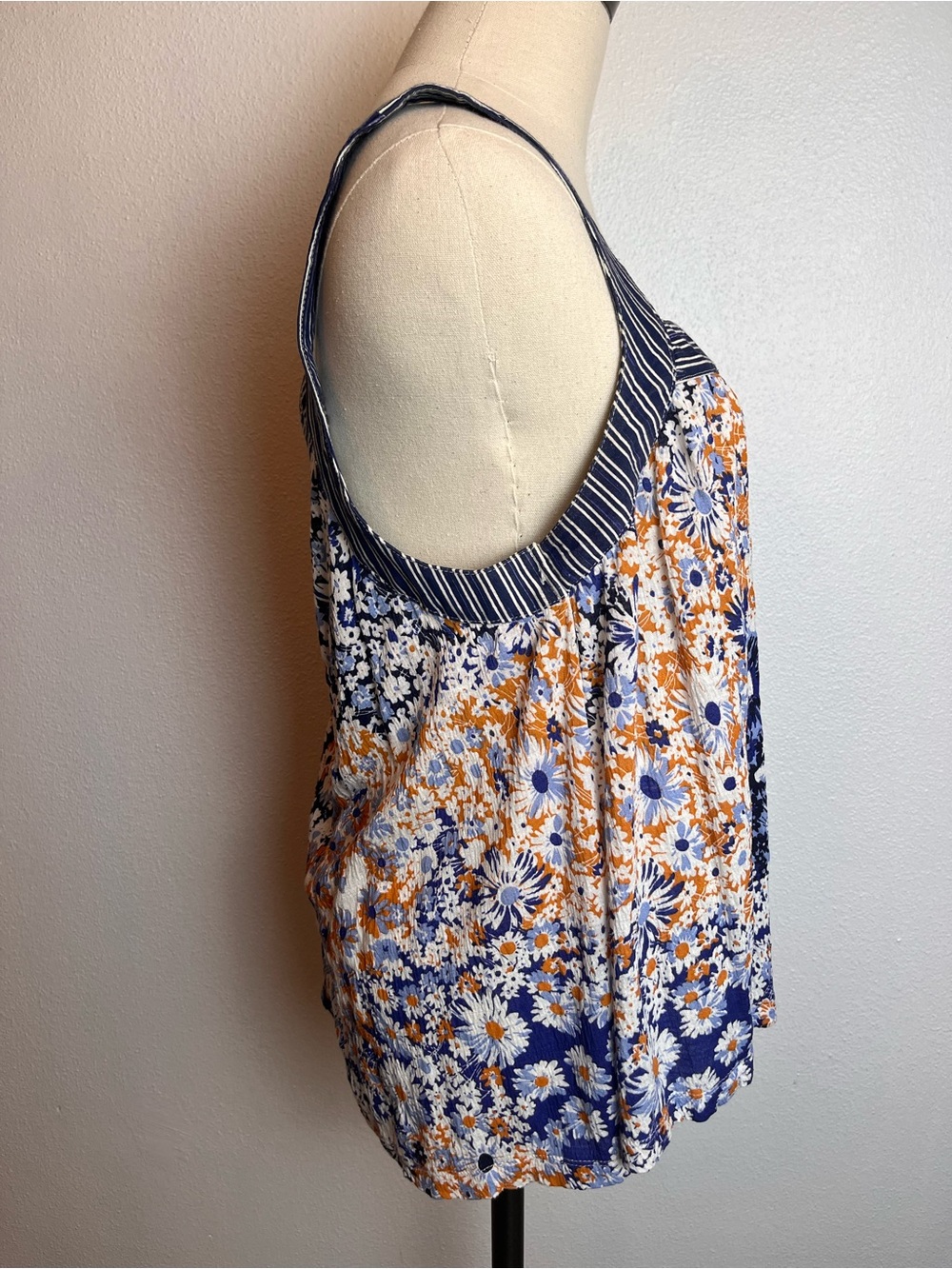Maeve Anthropologie Navy, White & Orange Floral Square-Neck Camisole - Picture 3 of 6